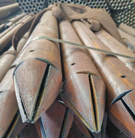 鞍山出尖打孔加工无缝注浆钢花管注浆管厂家